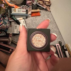 Eyeshadow